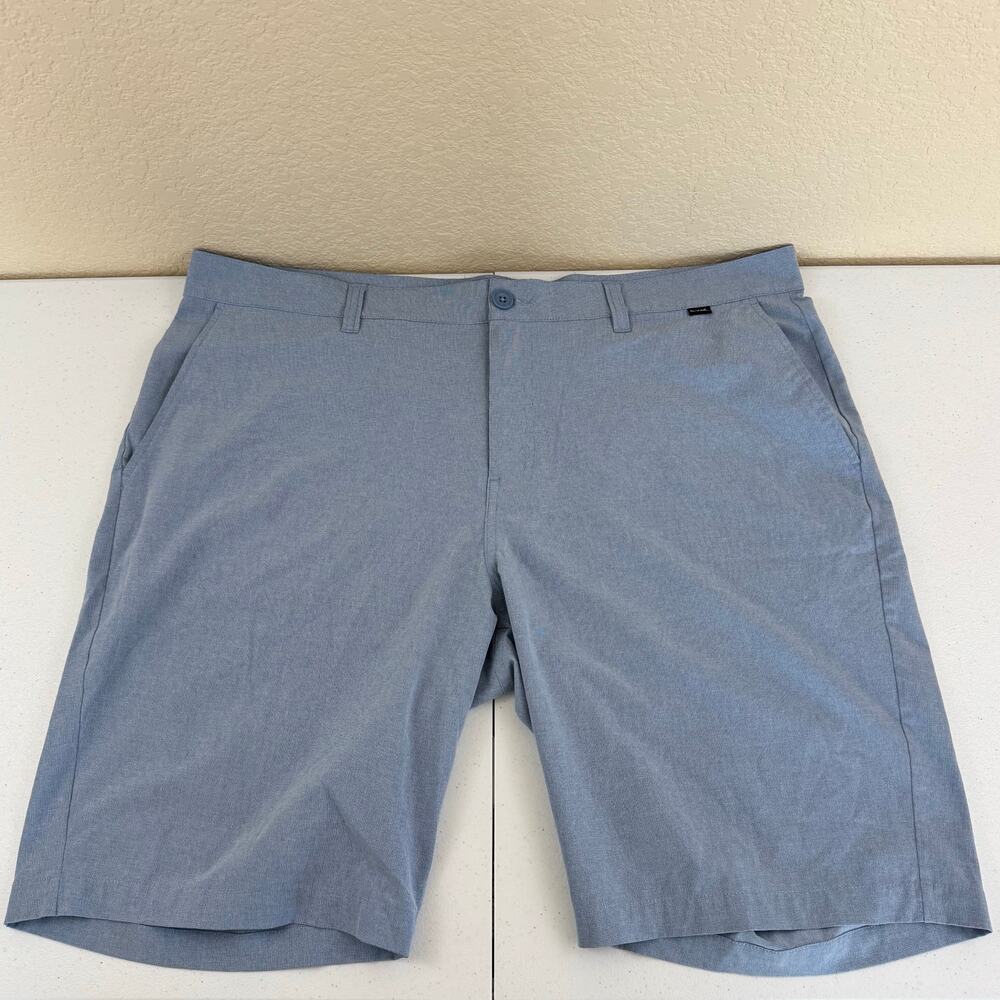 Travis Mathew Shorts Mens 42 Performance Golf Flat Front Preppy Light Blue